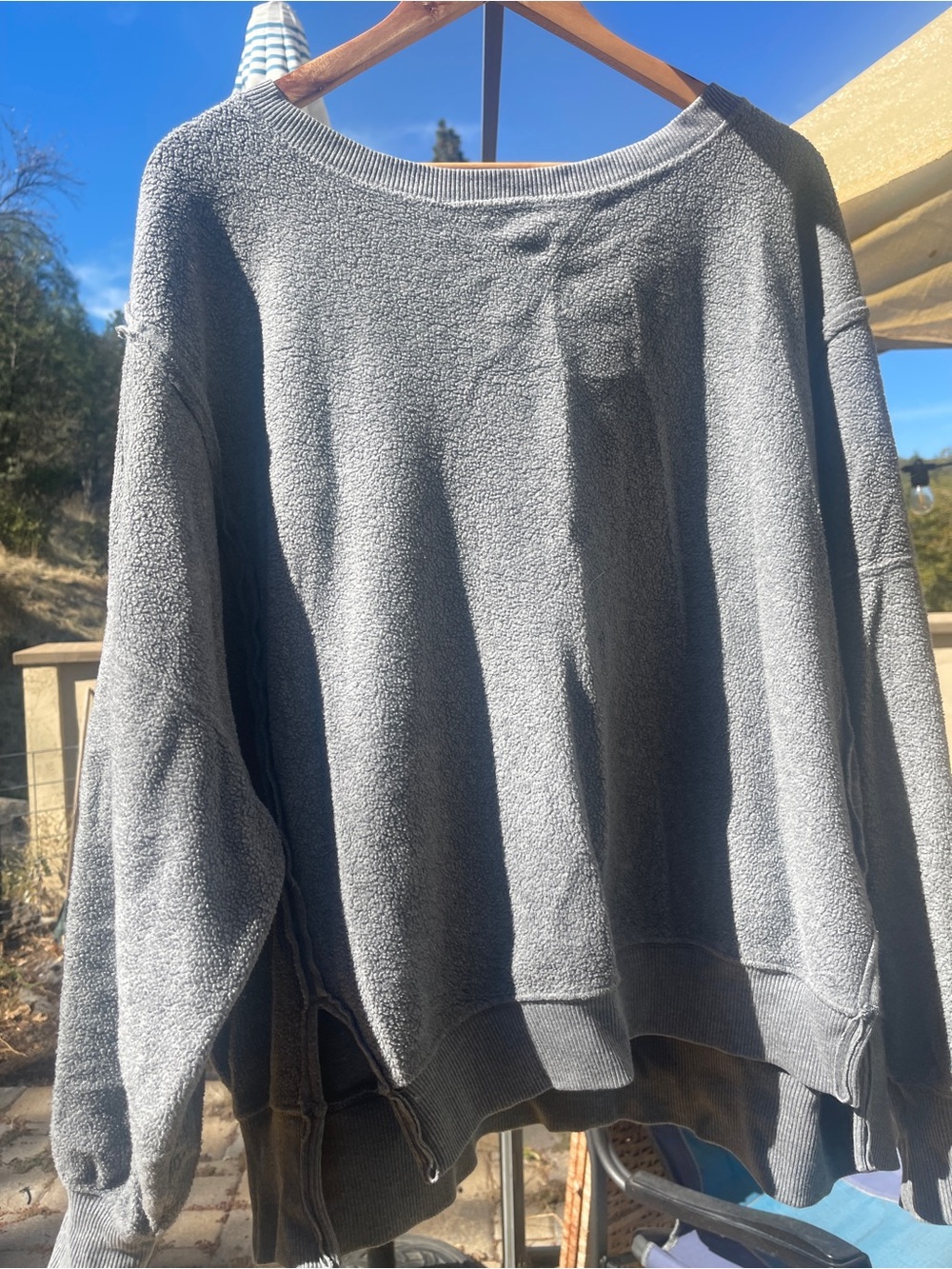 American Eagle Outfitters women’s Light Grey oversized Crewneck Sweater